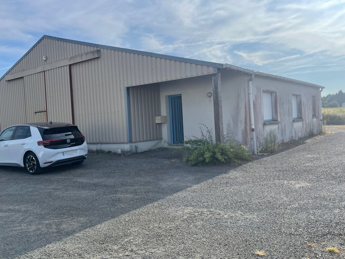 À louer – Local d&rsquo;activité de 209 m² à Baud (ZA de Kermestre)